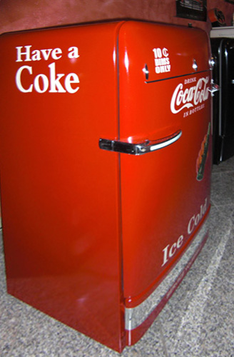 Nevera Coca-Cola antigua recuperada